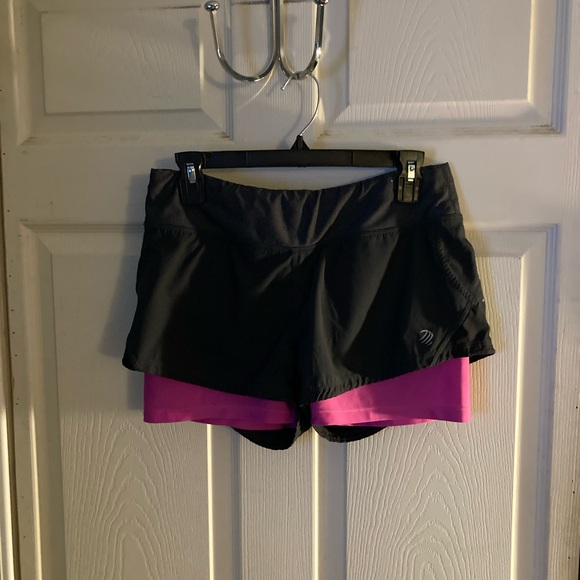 MPG Two Layer Running Shorts Women’s Size M - Picture 9 of 10